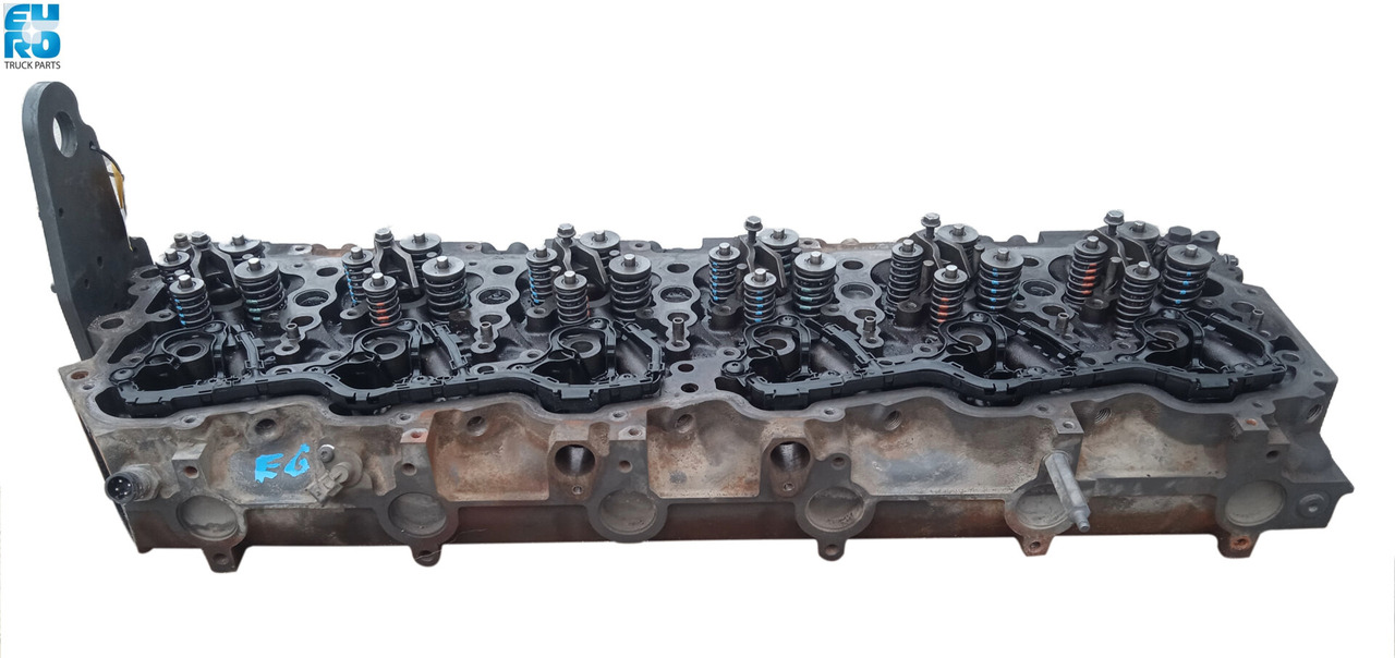 DAF XF 106 CILINDERKOP 460pk 2012-2018 MX-13 GEBRUIKT (GETEST) COMPLEET 2190203U - Motor fej - Teherautó: 2 kép. DAF XF 106 CILINDERKOP 460pk 2012-2018 MX-13 GEBRUIKT (GETEST) COMPLEET 2190203U - Motor fej - Teherautó: 2 kép.