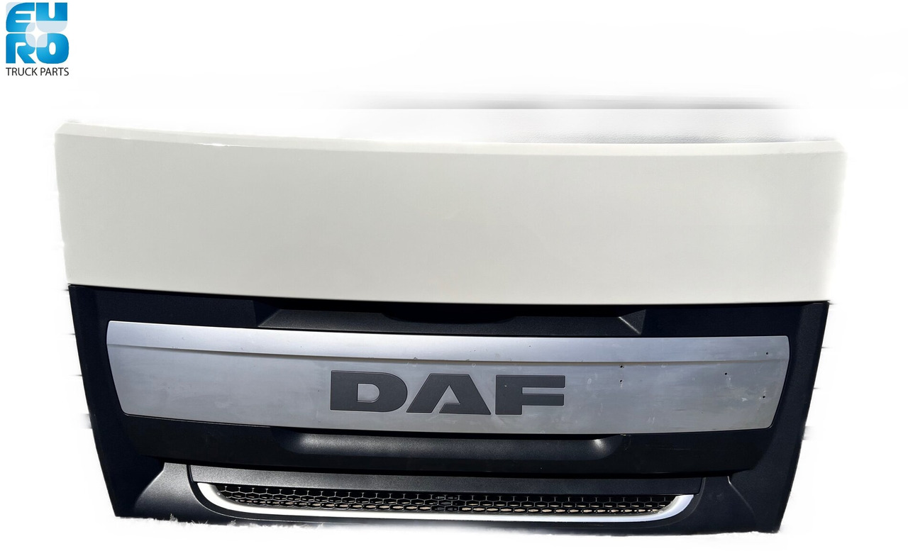 DAF XF106 (-2017) MOTORKAP COMPLEET 2191694U - Motorháztető - Teherautó: 1 kép. DAF XF106 (-2017) MOTORKAP COMPLEET 2191694U - Motorháztető - Teherautó: 1 kép.