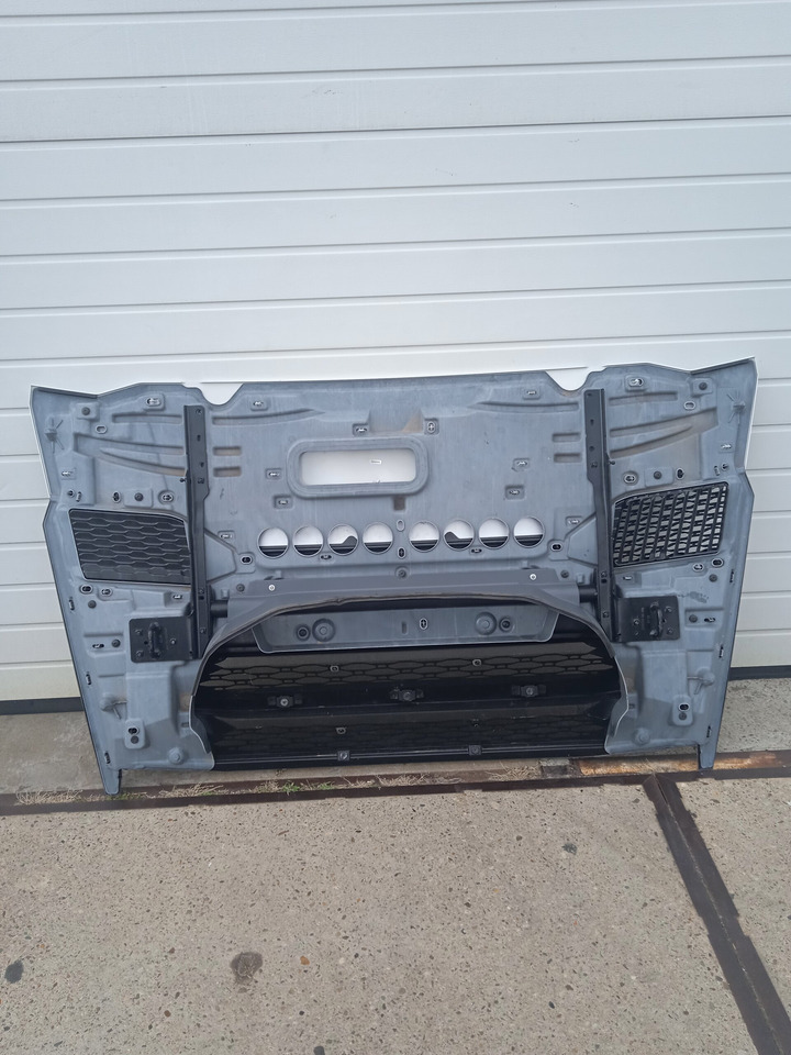 DAF XG, XG+, COMPLETE BOVEN GRILLE | GEBRUIKT | 000238 - Rács - Teherautó: 2 kép. DAF XG, XG+, COMPLETE BOVEN GRILLE | GEBRUIKT | 000238 - Rács - Teherautó: 2 kép.