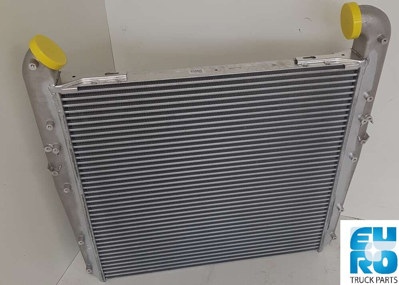 SC.4 -2004 INTERKOELER NIEUW NRF 309018 1764885N - Köztes hűtő - Teherautó: 1 kép. SC.4 -2004 INTERKOELER NIEUW NRF 309018 1764885N - Köztes hűtő - Teherautó: 1 kép.