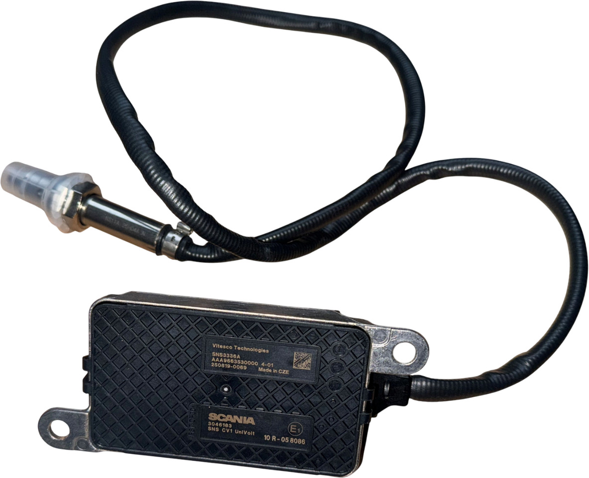 SCANIA NOX SENSOR 3046183 - Kipufogórendszer - Teherautó: 2 kép. SCANIA NOX SENSOR 3046183 - Kipufogórendszer - Teherautó: 2 kép.