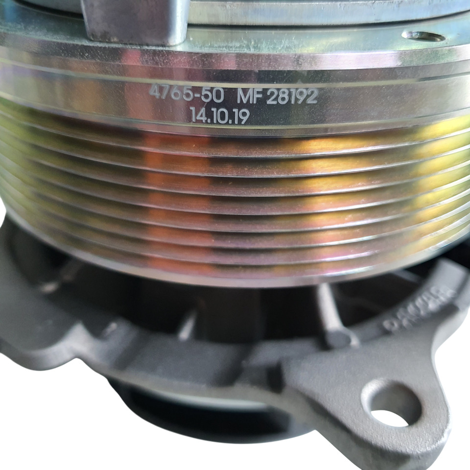 WATERPOMP OE DAF XF/CF EURO 6 XF 106 | +BORG | 2104578R - Hűtőfolyadék szivattyú - Teherautó: 3 kép. WATERPOMP OE DAF XF/CF EURO 6 XF 106 | +BORG | 2104578R - Hűtőfolyadék szivattyú - Teherautó: 3 kép.
