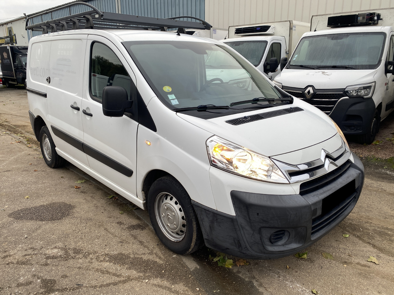 CITROËN jumpy - Kis furgon: 3 kép. CITROËN jumpy - Kis furgon: 3 kép.