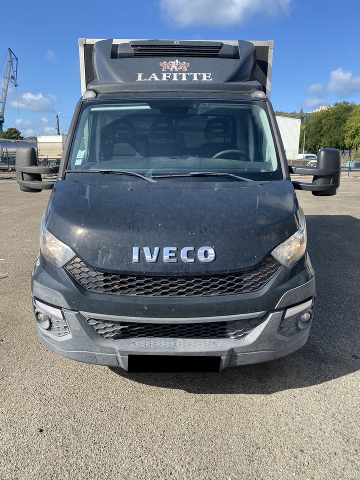 IVECO daily 35c15 - Hűtős kisteherautó: 2 kép. IVECO daily 35c15 - Hűtős kisteherautó: 2 kép.