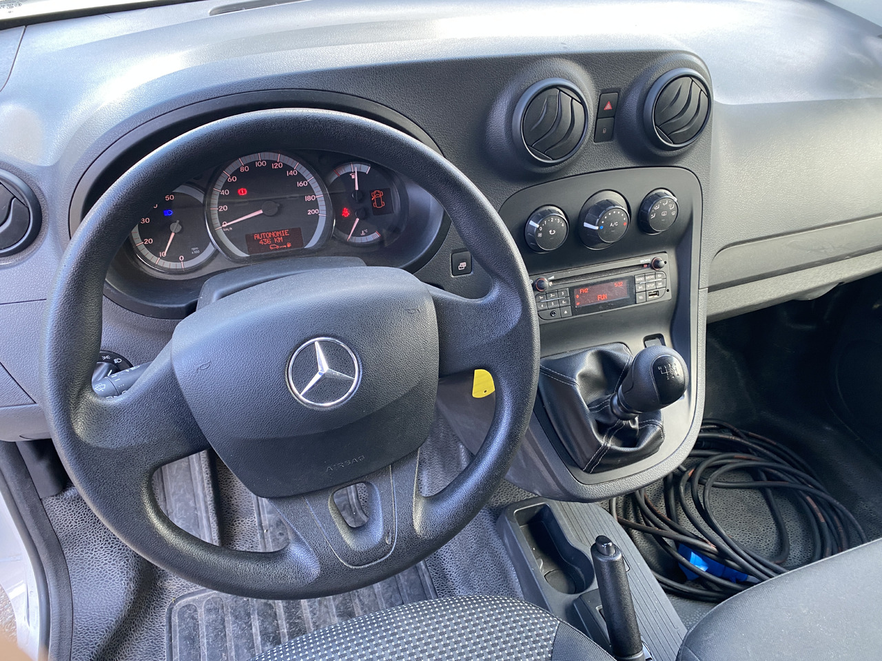 Mercedes Citan - Hűtős kisteherautó: 5 kép. Mercedes Citan - Hűtős kisteherautó: 5 kép.