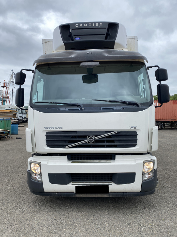 VOLVO FL 280 - Hűtős teherautó: 4 kép. VOLVO FL 280 - Hűtős teherautó: 4 kép.