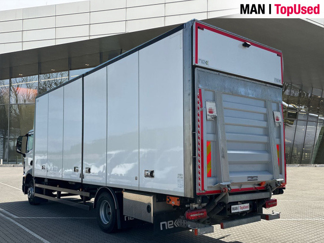 MAN TGM 15.250 4x2 LL CH - Hűtős teherautó: 2 kép. MAN TGM 15.250 4x2 LL CH - Hűtős teherautó: 2 kép.