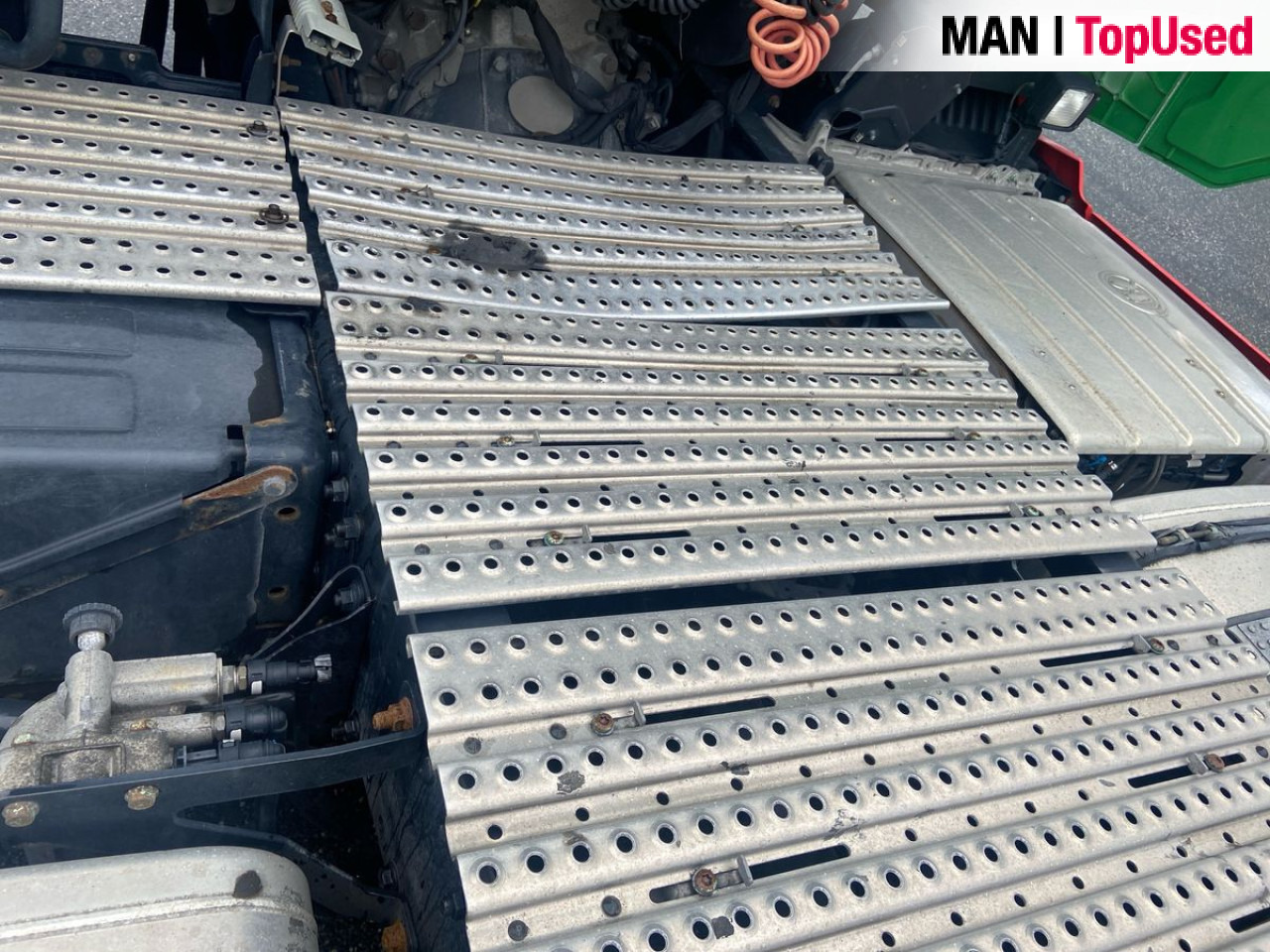 MAN TGX 18.430 4x2 BL SA - Nyergesvontató: 4 kép. MAN TGX 18.430 4x2 BL SA - Nyergesvontató: 4 kép.