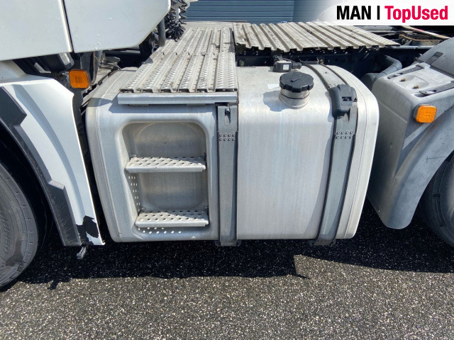 MAN TGX 26.470 6x2/2 BL SA - Nyergesvontató: 5 kép. MAN TGX 26.470 6x2/2 BL SA - Nyergesvontató: 5 kép.
