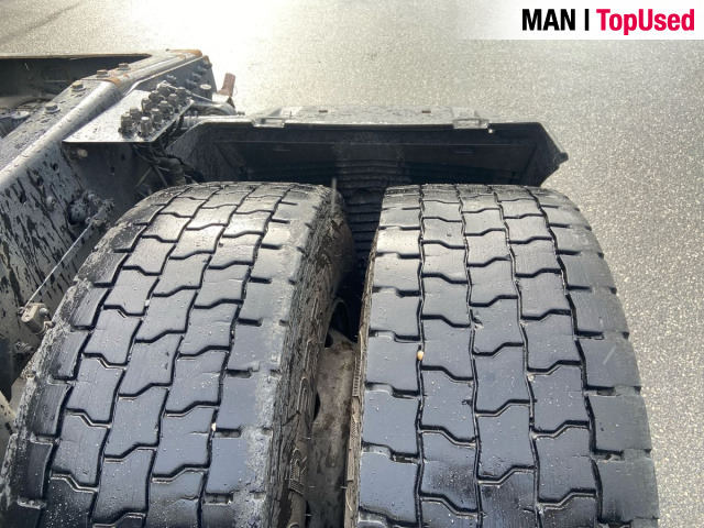 MAN TGX 26.470 6x2/2 BL SA - Nyergesvontató: 3 kép. MAN TGX 26.470 6x2/2 BL SA - Nyergesvontató: 3 kép.
