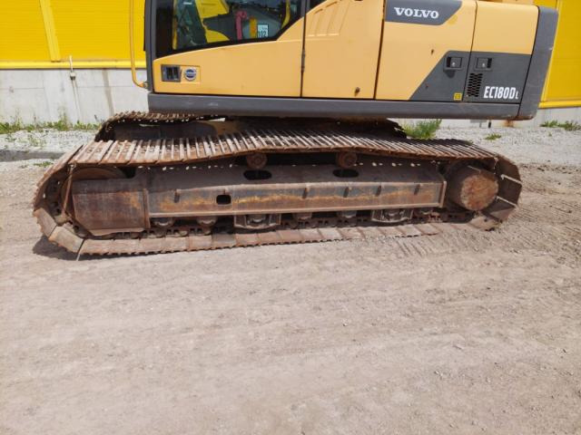 Volvo EC180DL - Lánctalpas kotró: 5 kép. Volvo EC180DL - Lánctalpas kotró: 5 kép.