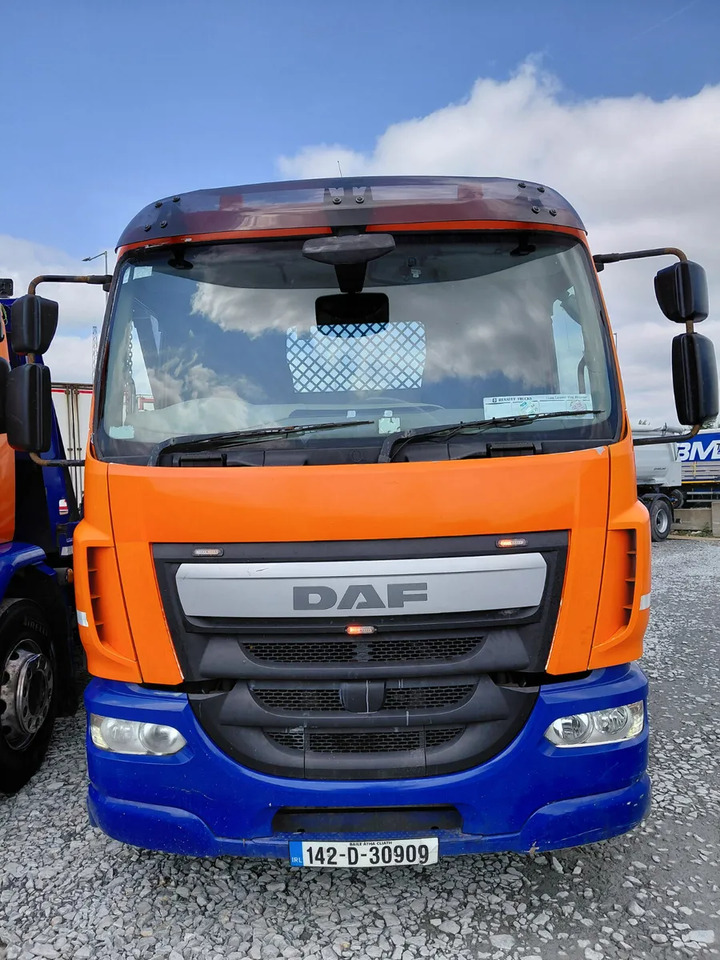 2014 DAF LF Skip Loader X 2 - Konténerszállító: 3 kép. 2014 DAF LF Skip Loader X 2 - Konténerszállító: 3 kép.