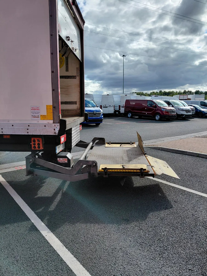 Dobozos felépítményű teherautó 2019 Renault D18 Wide 4×2 18 Tonne: 11 kép.