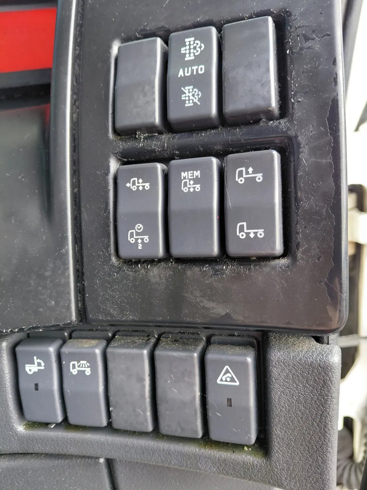 Dobozos felépítményű teherautó 2019 Renault D18 Wide 4×2 18 Tonne: 11 kép.