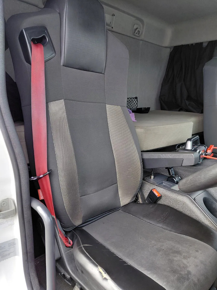 Dobozos felépítményű teherautó 2019 Renault D18 Wide 4×2 18 Tonne: 10 kép.