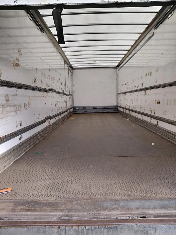 Dobozos felépítményű teherautó 2019 Renault D18 Wide 4×2 18 Tonne: 10 kép.