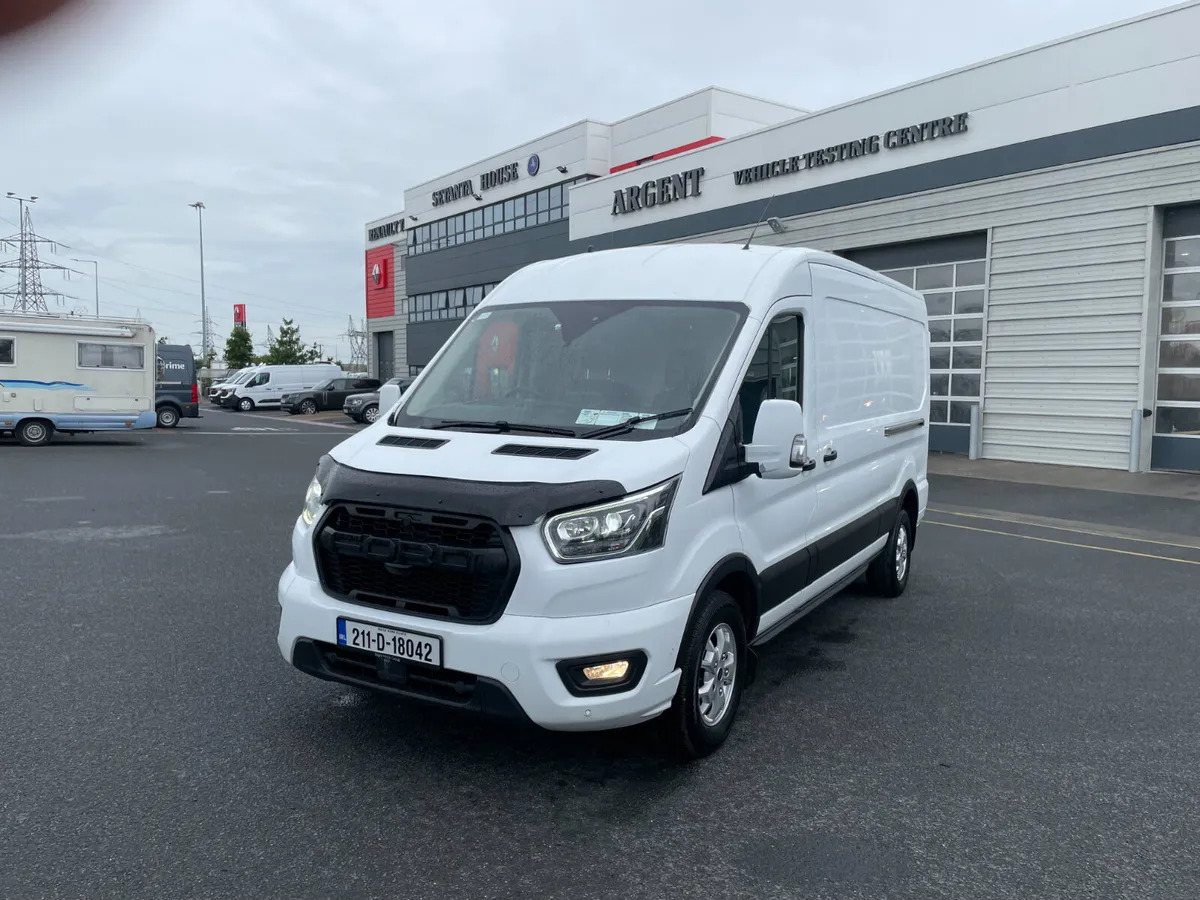 2021 FORD TRANSIT 350L LIMITED LWB - Furgon: 3 kép. 2021 FORD TRANSIT 350L LIMITED LWB - Furgon: 3 kép.