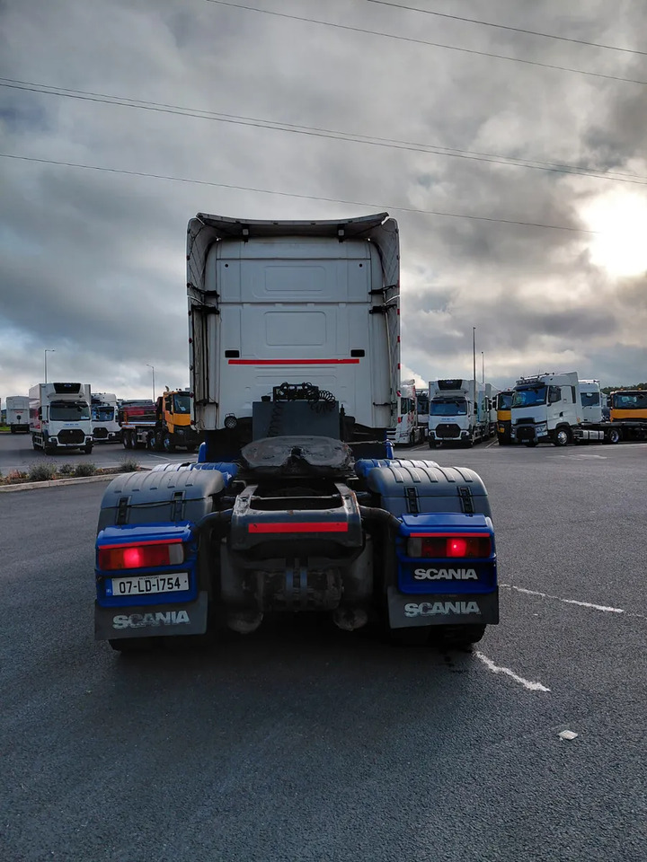 2007 Scania R560 Topline - Nyergesvontató: 4 kép. 2007 Scania R560 Topline - Nyergesvontató: 4 kép.
