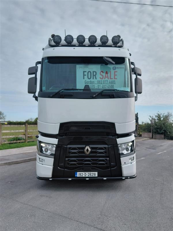 2019 RENAULT T- HIGH 520 6×2 AUTO - Nyergesvontató: 3 kép. 2019 RENAULT T- HIGH 520 6×2 AUTO - Nyergesvontató: 3 kép.