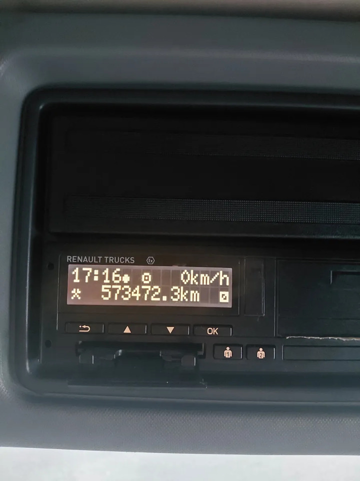 2020 Renault T480 Comfort - Nyergesvontató: 2 kép. 2020 Renault T480 Comfort - Nyergesvontató: 2 kép.