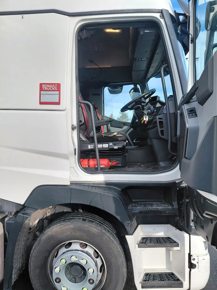 2020 Renault T480 Comfort - Nyergesvontató: 3 kép. 2020 Renault T480 Comfort - Nyergesvontató: 3 kép.