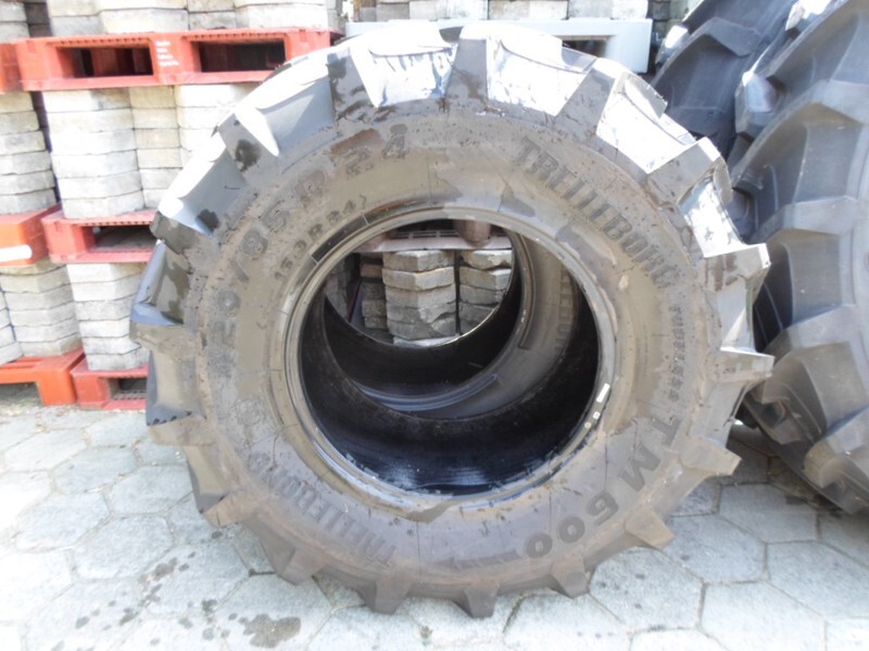 Banden Trelleborg Banden 420/85R24 & 460/85R38 - Gumiabroncs - Mezőgazdasági gépek: 3 kép. Banden Trelleborg Banden 420/85R24 & 460/85R38 - Gumiabroncs - Mezőgazdasági gépek: 3 kép.