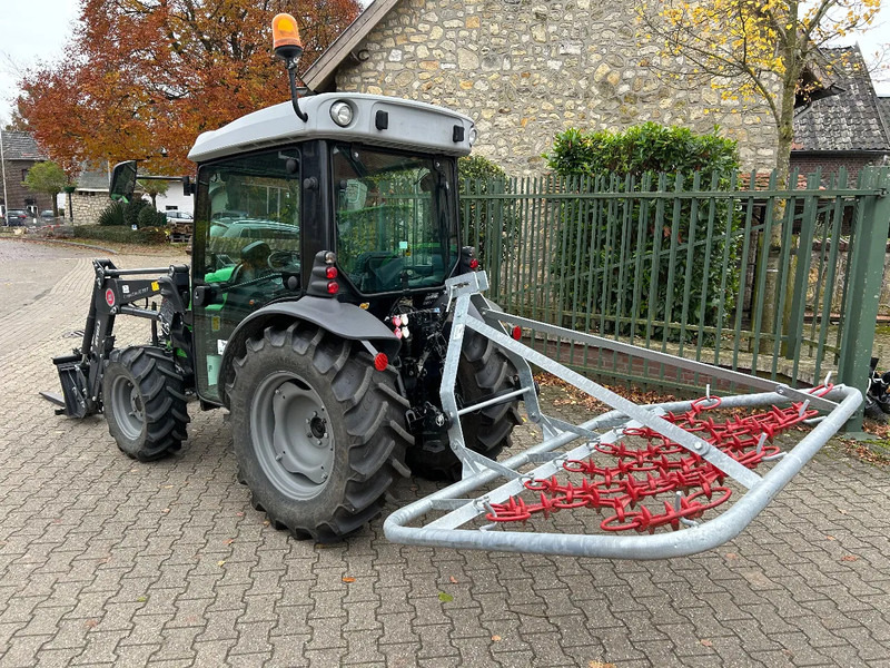 Deutz Agrokid 230 + Stoll frontlader - Kistraktor: 5 kép. Deutz Agrokid 230 + Stoll frontlader - Kistraktor: 5 kép.