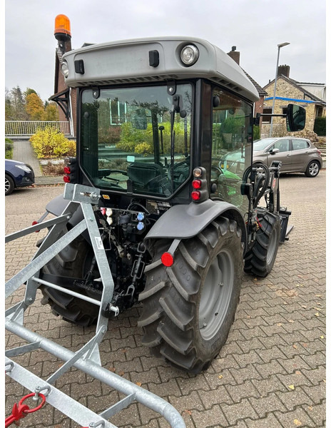 Kistraktor Deutz Agrokid 230 + Stoll frontlader: 6 kép.