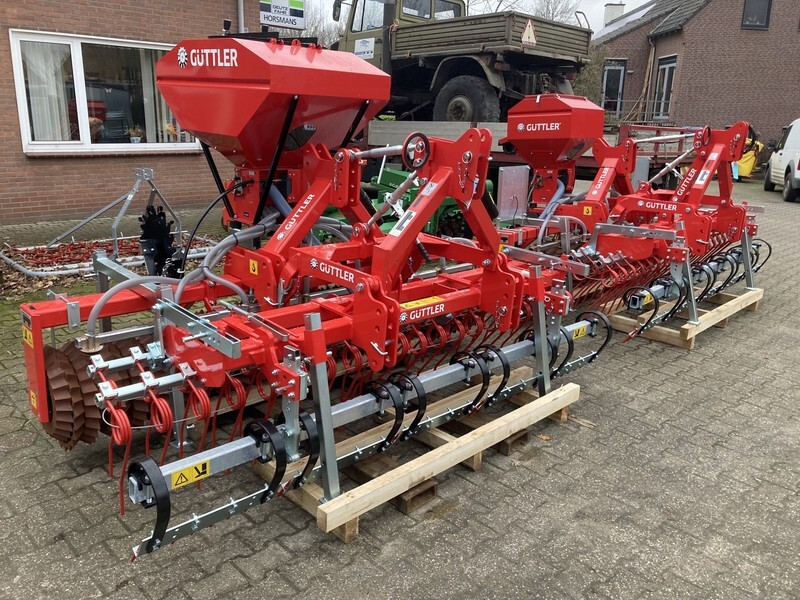 Guttler Greenmaster 300 - Szemenkénti vetőgép: 3 kép. Guttler Greenmaster 300 - Szemenkénti vetőgép: 3 kép.