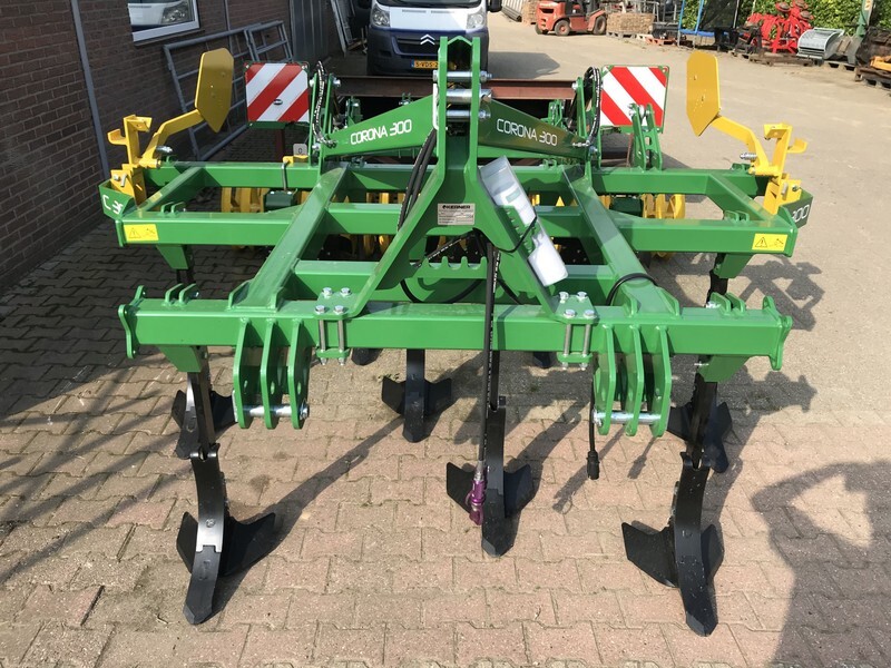 Kerner Corona C300 Gruber / cultivator - Kultivátor: 2 kép. Kerner Corona C300 Gruber / cultivator - Kultivátor: 2 kép.