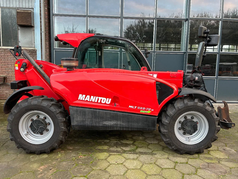 Manitou MLT 625-75H - Teleszkópos rakodó: 2 kép. Manitou MLT 625-75H - Teleszkópos rakodó: 2 kép.