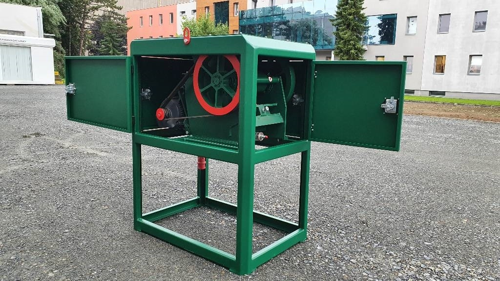 Új Mobil törőgép Resta 350x110, 400x200: 8 kép.