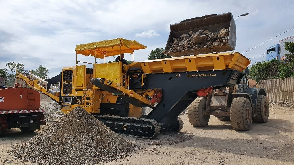 Resta CH2 900x600, CH2G 900x600 - Mobil törőgép: 3 kép. Resta CH2 900x600, CH2G 900x600 - Mobil törőgép: 3 kép.