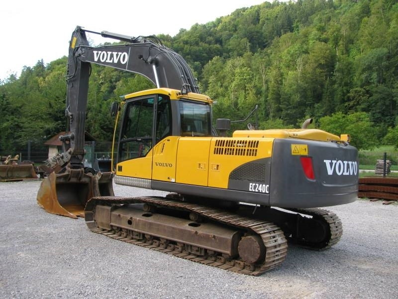 Volvo EC240C LN 3 žlici Odlično stanje - Lánctalpas kotró: 4 kép. Volvo EC240C LN 3 žlici Odlično stanje - Lánctalpas kotró: 4 kép.