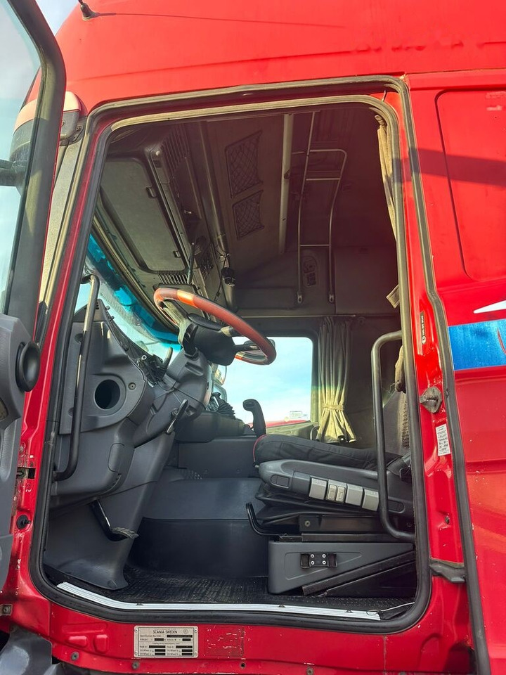 Nyergesvontató Scania R124: 7 kép. Nyergesvontató Scania R124: 7 kép.