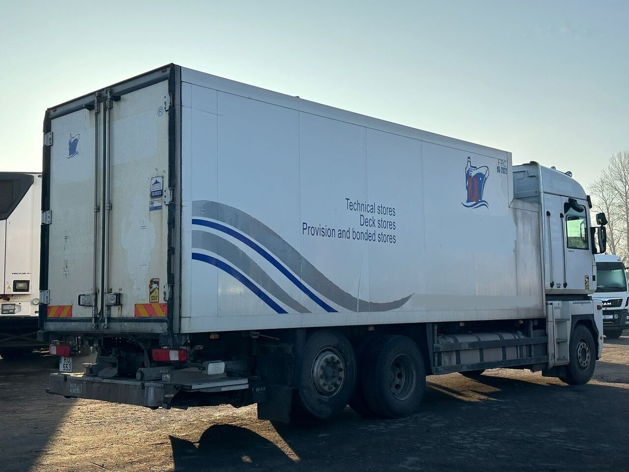 Renault Magnum 500 - Hűtős teherautó: 4 kép. Renault Magnum 500 - Hűtős teherautó: 4 kép.