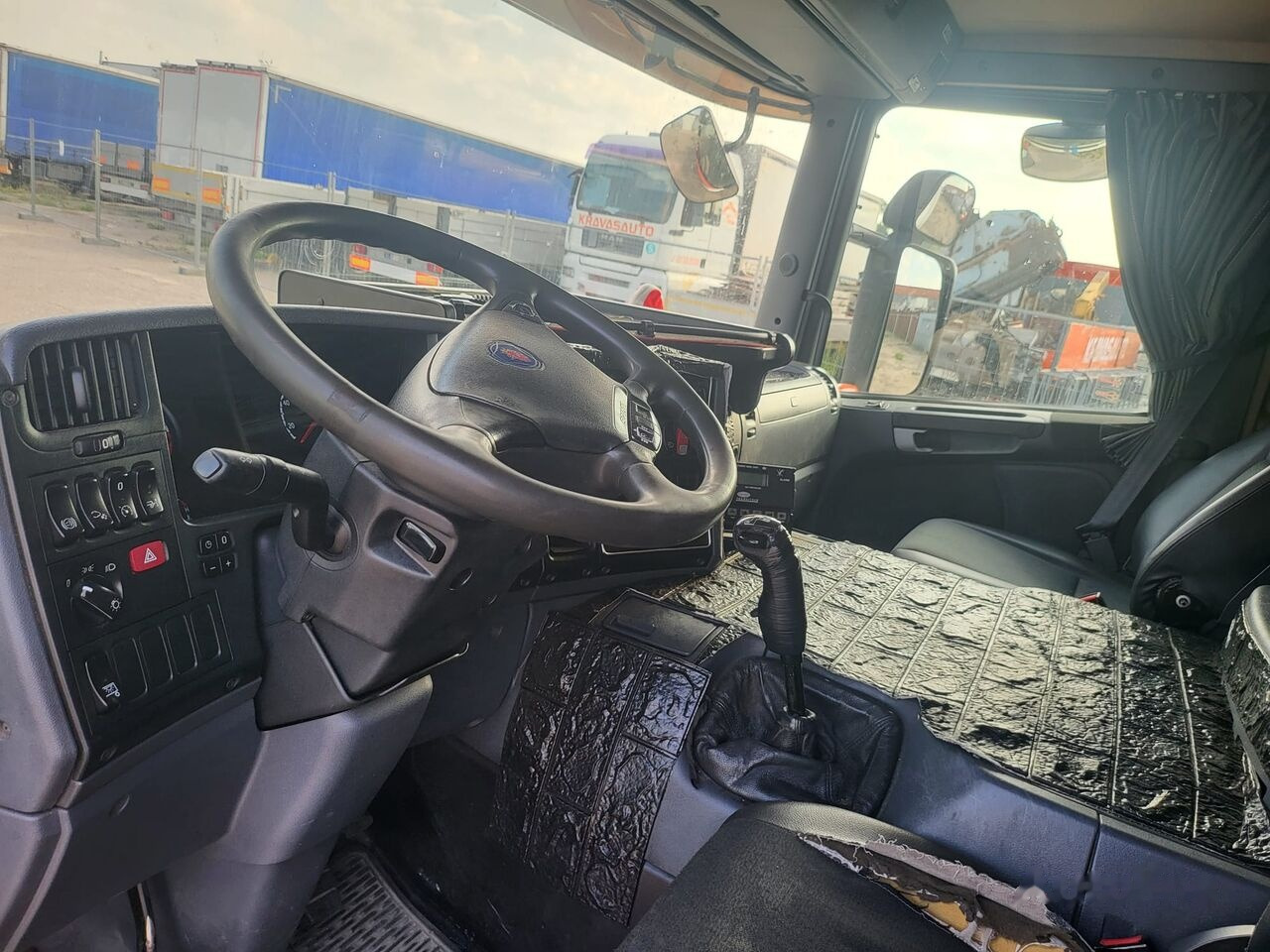 Hűtős teherautó Scania Scania Schmitz Cargobull P 400 P 400 ZKO 18: 10 kép.