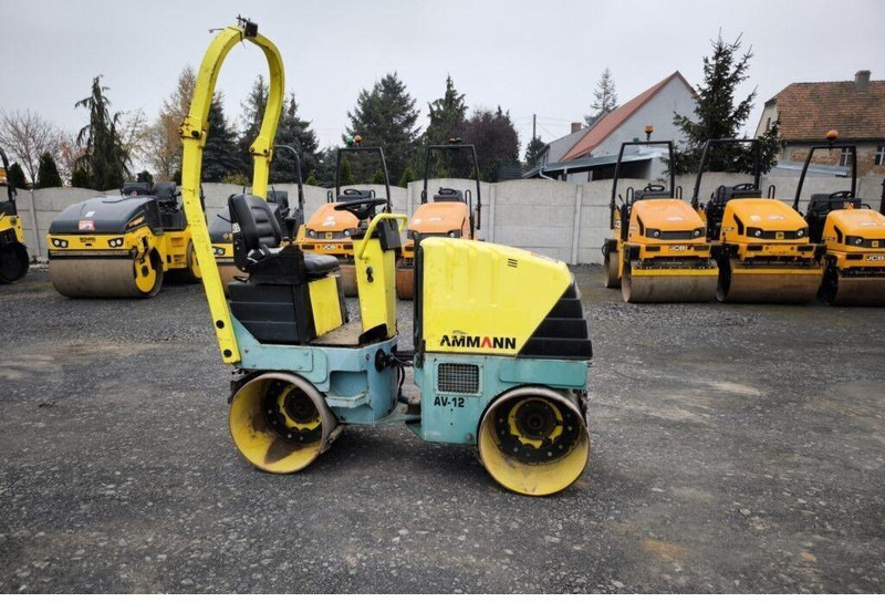 Ammann AV-12-2 - Mini road roller - Henger: 5 kép. Ammann AV-12-2 - Mini road roller - Henger: 5 kép.