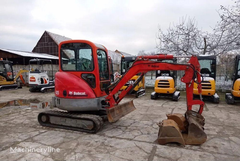Bobcat 425 EG mini excavator - Minikotró: 2 kép. Bobcat 425 EG mini excavator - Minikotró: 2 kép.