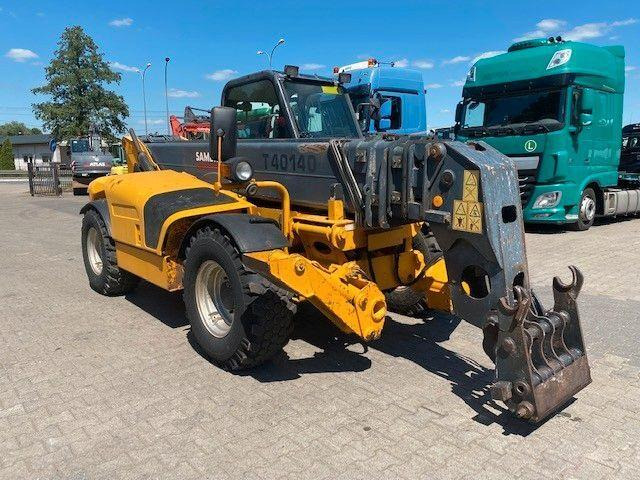 Bobcat T40140 - Teleszkópos rakodó: 4 kép. Bobcat T40140 - Teleszkópos rakodó: 4 kép.