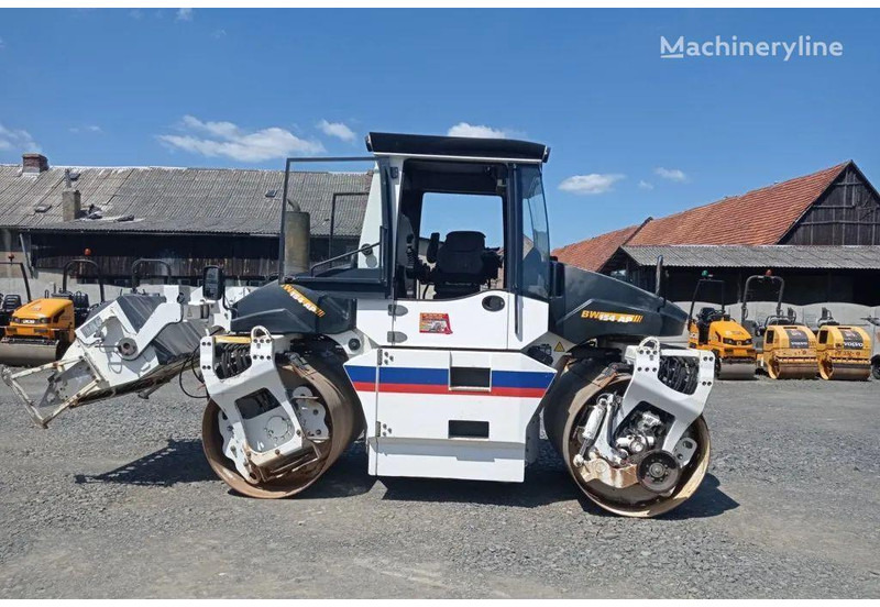 Bomag BW 154 AP - Henger: 1 kép. Bomag BW 154 AP - Henger: 1 kép.
