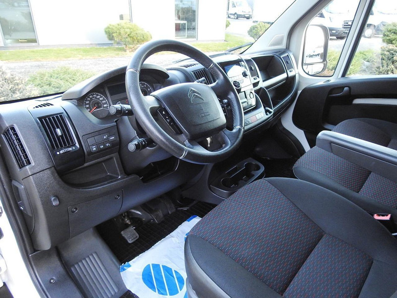 Citroën JUMPER PLANDEKA 10 PALET TEMPOMAT KLIMATYZACJA LEDY PNEUMATYKA 1 - Ponyvás kisteherautó: 2 kép. Citroën JUMPER PLANDEKA 10 PALET TEMPOMAT KLIMATYZACJA LEDY PNEUMATYKA 1 - Ponyvás kisteherautó: 2 kép.