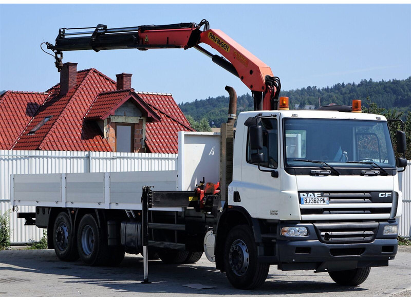 DAF CF 75.310 - Platós teherautó, Darus autó: 2 kép. DAF CF 75.310 - Platós teherautó, Darus autó: 2 kép.