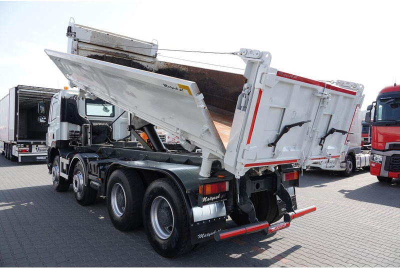 DAF CF 85.410 / 8X4 / WYWROTKA 2 STR / BORDMATIC / HYDROBURTA / SPRO - Billenőplatós teherautó: 3 kép. DAF CF 85.410 / 8X4 / WYWROTKA 2 STR / BORDMATIC / HYDROBURTA / SPRO - Billenőplatós teherautó: 3 kép.