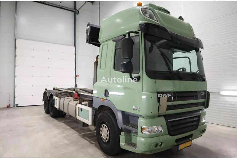 DAF CF 85.410 - Horgos rakodó teherautó: 2 kép. DAF CF 85.410 - Horgos rakodó teherautó: 2 kép.