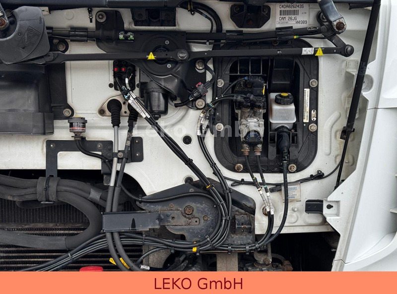 Hűtős teherautó DAF LF 180 FA: 15 kép. Hűtős teherautó DAF LF 180 FA: 15 kép.