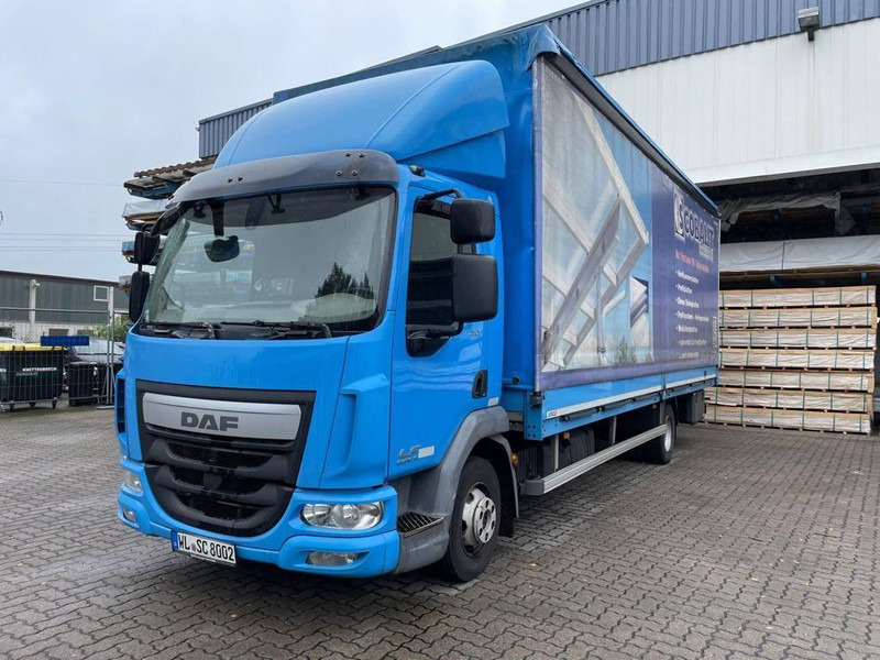 DAF LF210 FA - Dobozos felépítményű teherautó: 3 kép. DAF LF210 FA - Dobozos felépítményű teherautó: 3 kép.