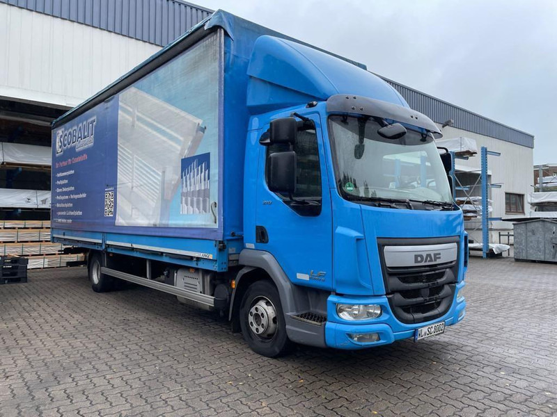 DAF LF210 FA - Dobozos felépítményű teherautó: 1 kép. DAF LF210 FA - Dobozos felépítményű teherautó: 1 kép.