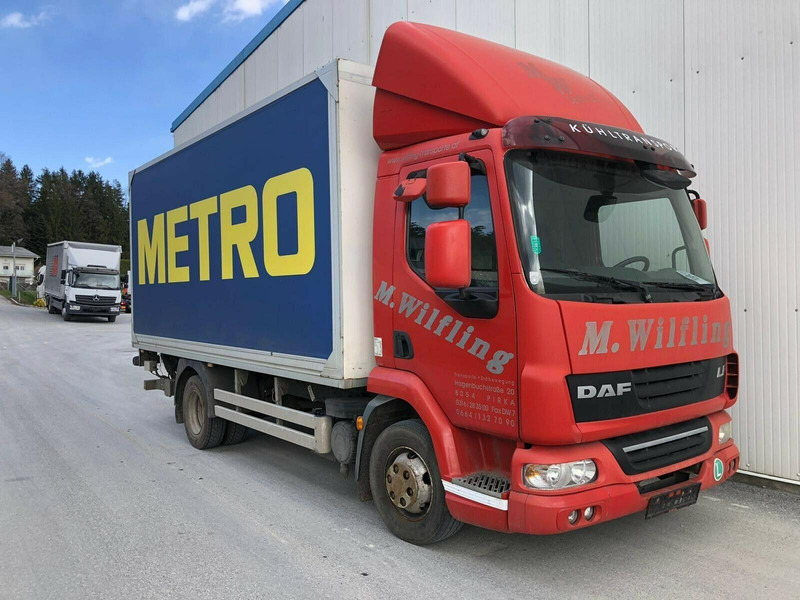 DAF LF45 - 140 TK 500e LBW - Hűtős teherautó: 1 kép. DAF LF45 - 140 TK 500e LBW - Hűtős teherautó: 1 kép.
