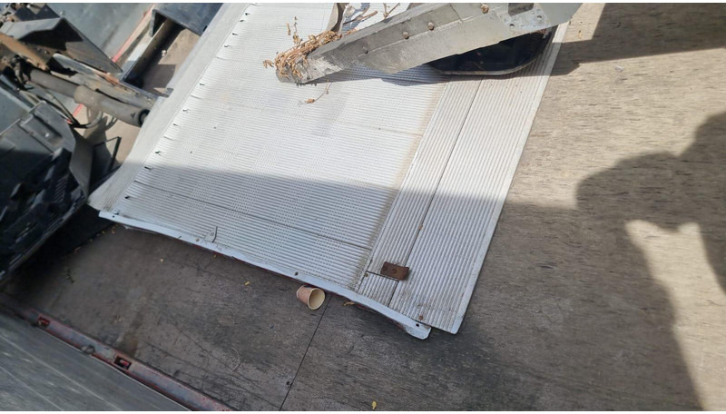 Dhollandia DHLM41 Full Taillift - 750 Kg - Emelőhátfal - Teherautó: 2 kép. Dhollandia DHLM41 Full Taillift - 750 Kg - Emelőhátfal - Teherautó: 2 kép.